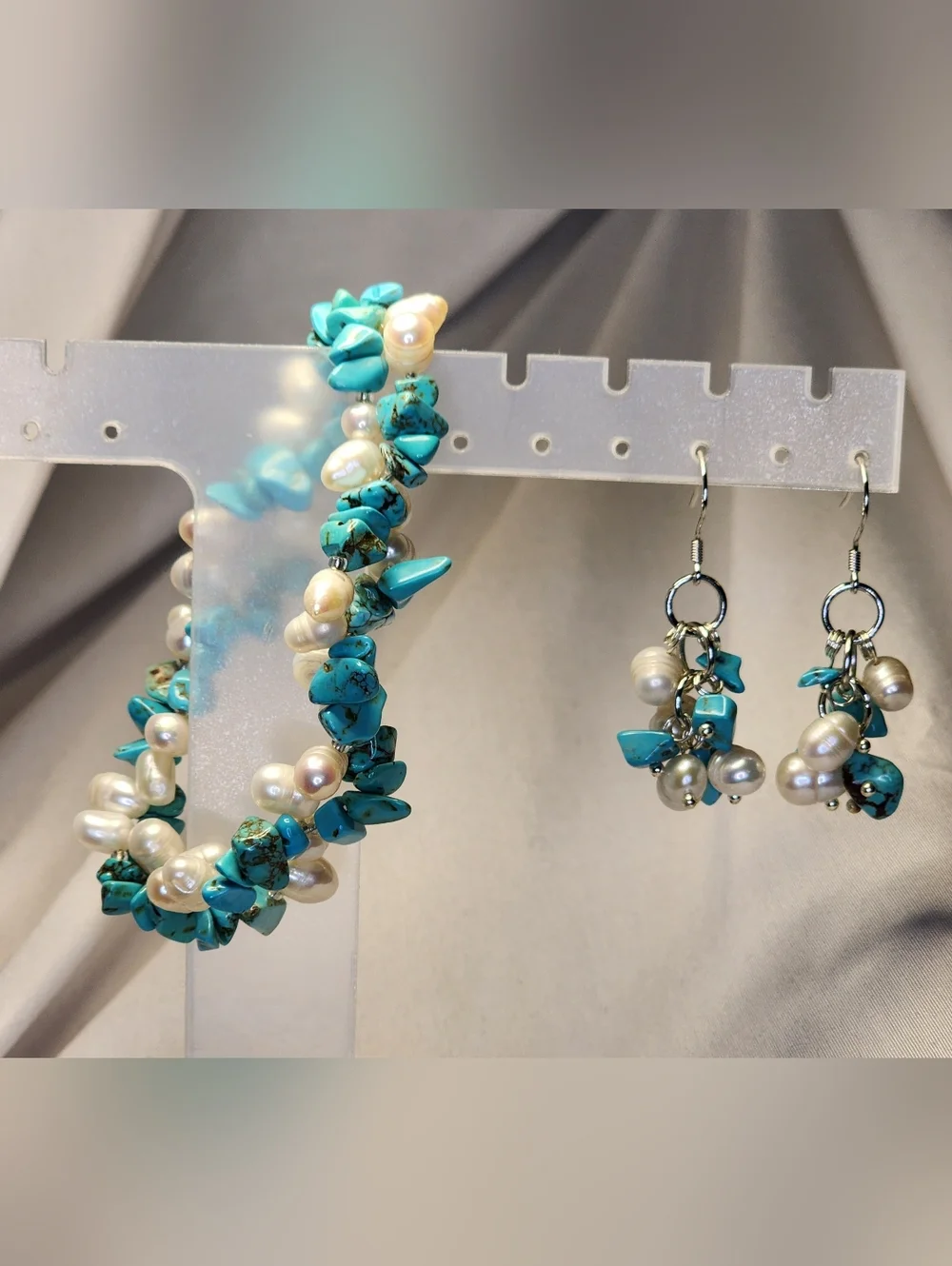 Turquoise Chip & Pearl Cluster Bracelet and Earrings Set - Women Jewelry
